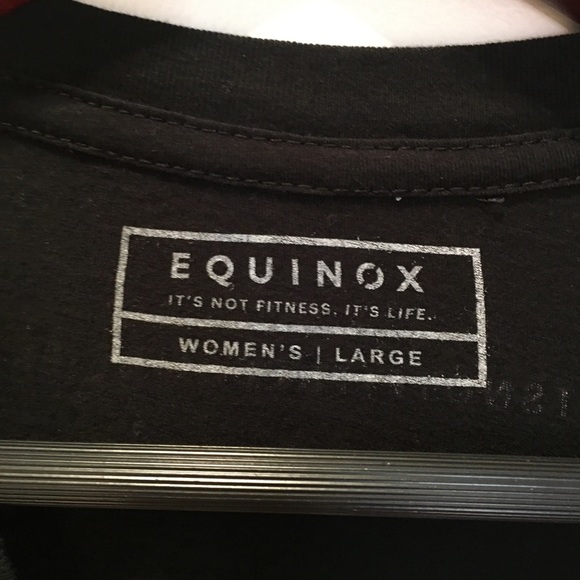 Equinox Women’s short sleeve tee shirt, Large - Picture 13 of 15